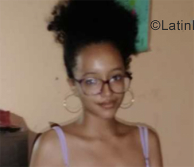 Date this hard body Colombia girl Brirtny from Caucasia CO29149