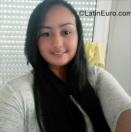 Date this georgeous Colombia girl Estefana from Santa Marta CO29164
