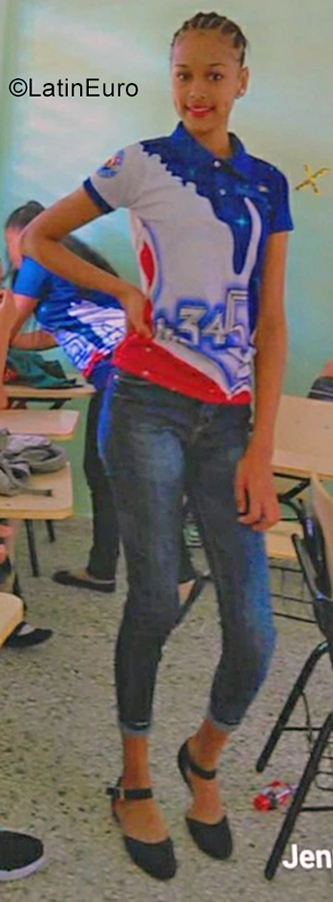 Date this hot Dominican Republic girl Jenny from Santos Domingo DO39205