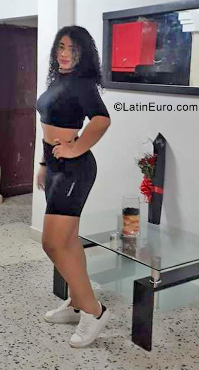 Date this sultry Colombia girl Yai4 from Barranquilla CO29282