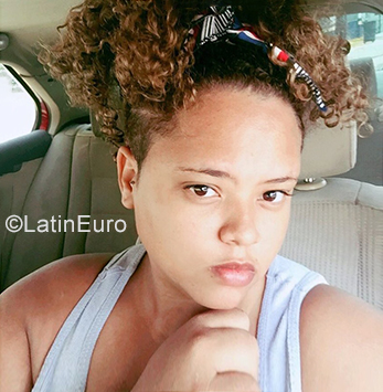 Date this young Dominican Republic girl Micary from Santo Domingo DO39284
