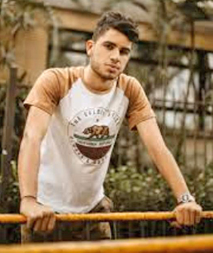 Date this fun United States man Carlos from Miami US21121