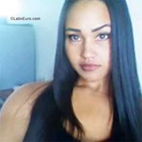 Date this beautiful Venezuela girl Marianna from Guarenas VE3724