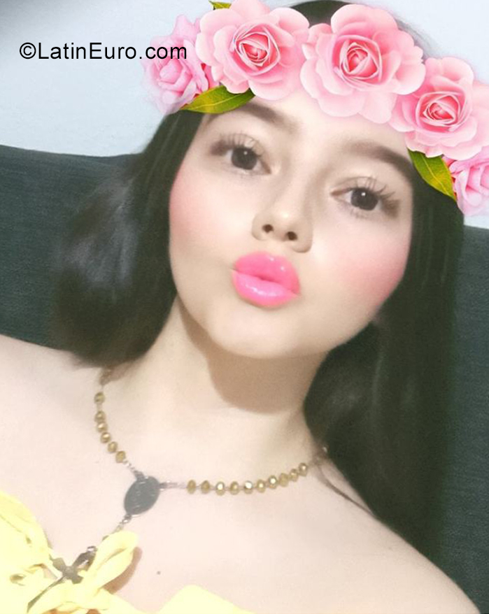 Date this lovely Colombia girl Diana from Medellin CO29403