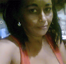 Date this funny Venezuela girl Roxana from Barcelona. VE3733