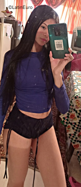 Date this stunning Venezuela girl Jenipher from Bolivar VE3740