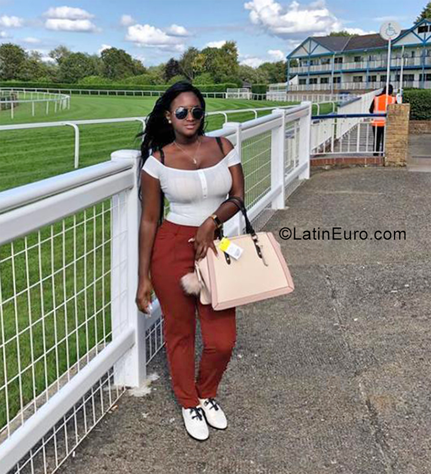Date this good-looking Colombia girl Sandra from Caucasia CO29485