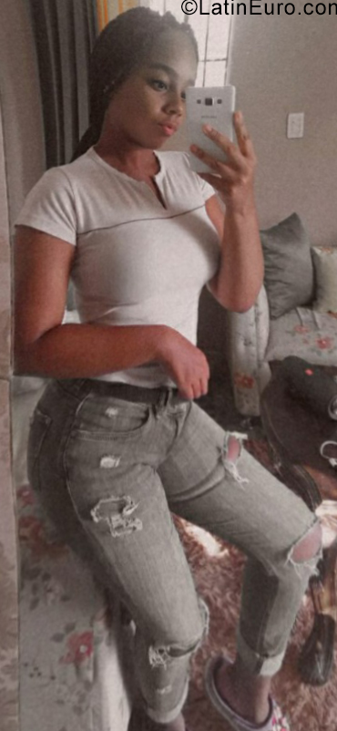 Date this hot Dominican Republic girl Francisca from Santo Domingo DO39410