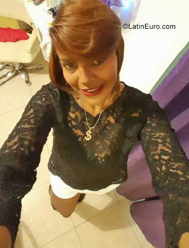 Date this exotic Dominican Republic girl Rosanna from Puerto Plata DO39525