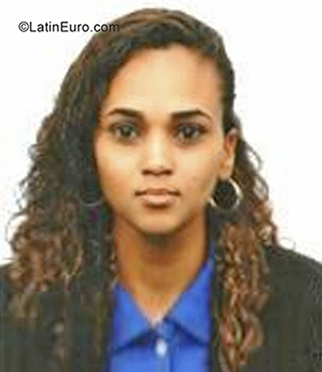 Date this delightful Dominican Republic girl Danna from Santo Domingo DO39652