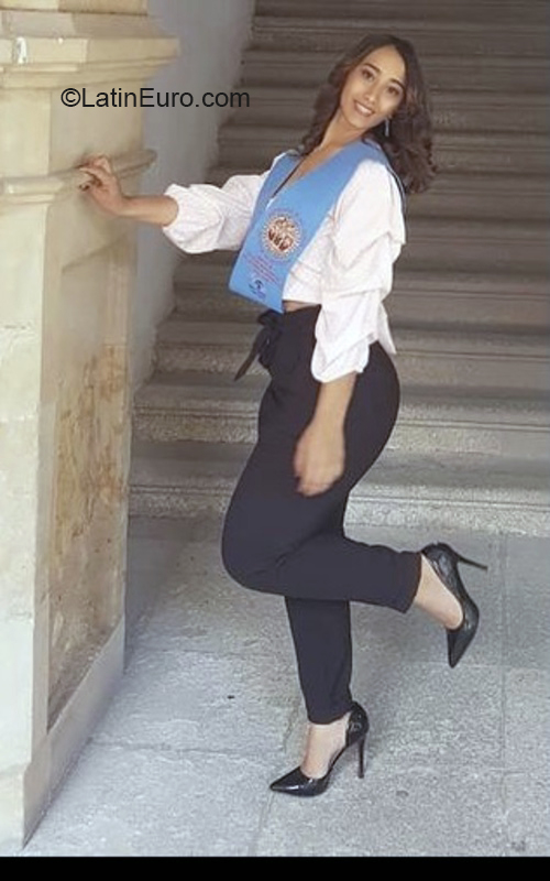 Date this georgeous Dominican Republic girl Jenny from La Vega DO39669