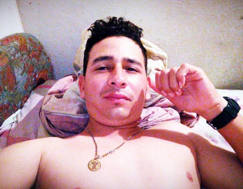 Date this sultry Venezuela man Robinson from Sucre VE3901