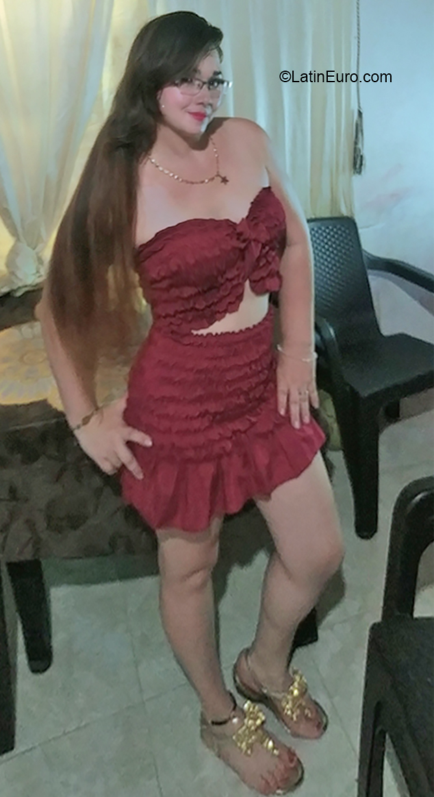 Date this charming Colombia girl Luz from Valledupar CO30023