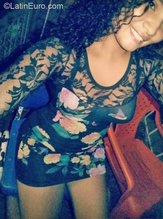 Date this athletic Colombia girl Eliana from Barranquilla CO30033