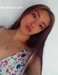 attractive El Salvador girl Nicole from San Salvador SV164