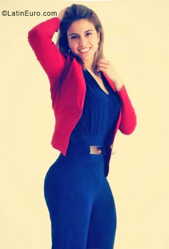 Date this funny Colombia girl Luz Elena from Bogota CO30146