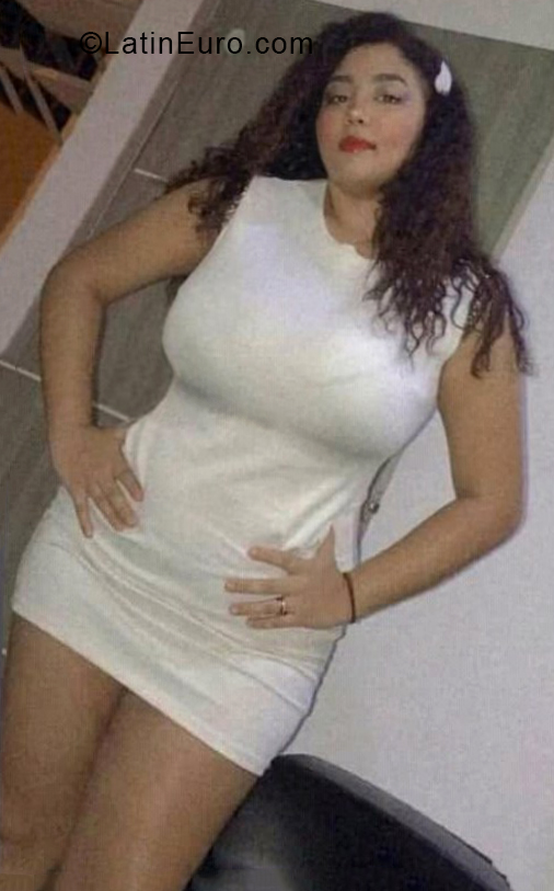 Date this pretty Colombia girl Laura from Bogotá CO31049