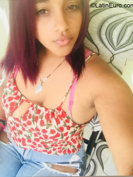Date this passionate Dominican Republic girl Skarlen from Santiago De Los Caballeros DO39833