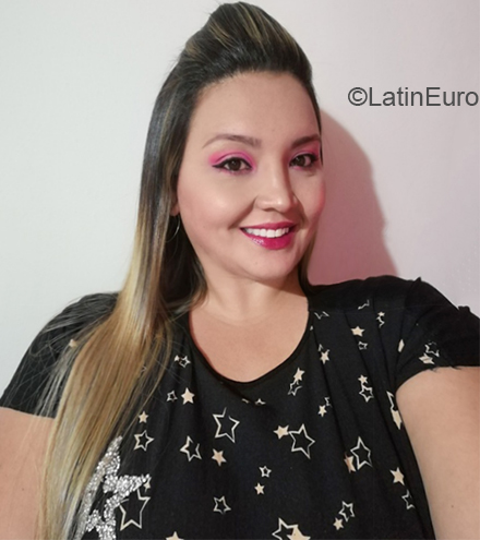 Date this young Colombia girl Lisa from Buga CO30254