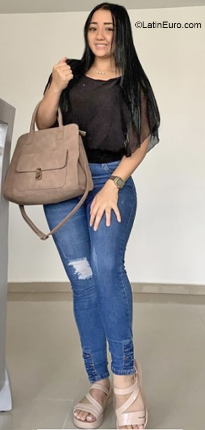 Date this fun Colombia girl Stef from Cali CO30257