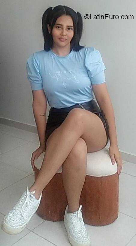 Date this gorgeous Colombia girl Manuela from Pereira CO30285
