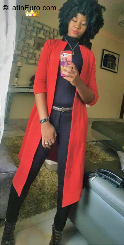 Date this sensual Dominican Republic girl Shaida from Santo Domingo DO39863