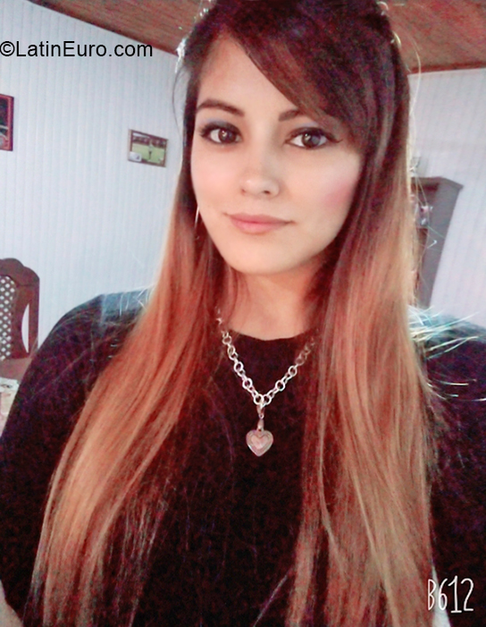 Date this sensual Argentina girl Valentina from Bueno Aires AR753