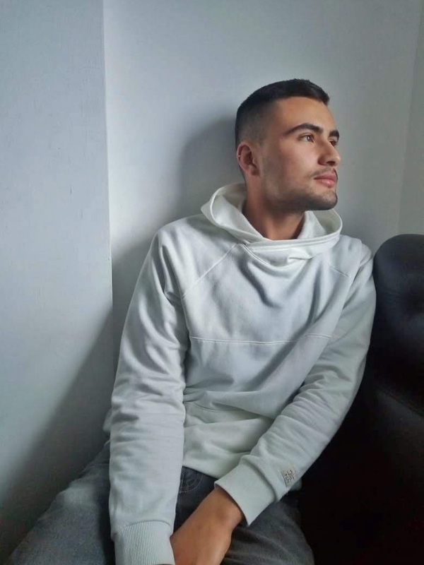 Date this voluptuous Colombia man Manuel from Armenia CO30349