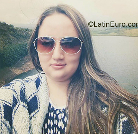 Date this exotic Colombia girl Camila from  CO30387