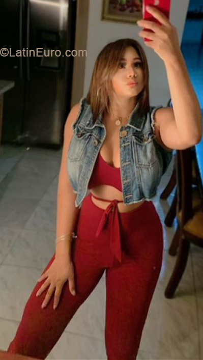 Date this young Dominican Republic girl Pris from Puerto Plata DO39922