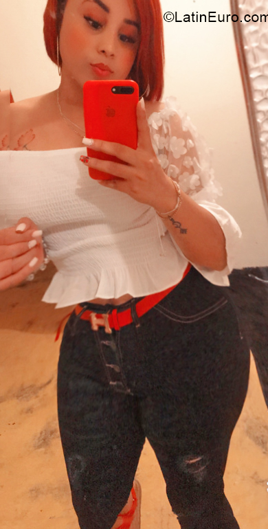 Date this nice looking Dominican Republic girl Scarlett from Santo Domingo DO39930