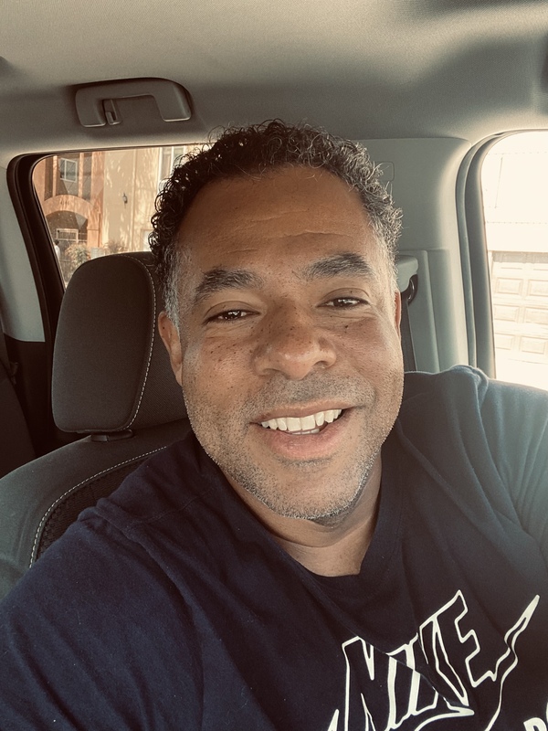 Date this pretty United States man Albirdin from San Diego US21347