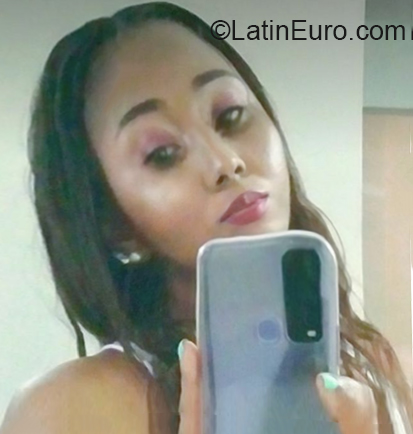 Date this exotic Colombia girl Blanca from Pereira CO30521