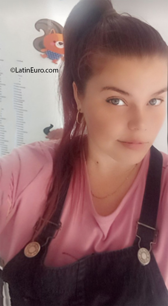 Date this happy Colombia girl Meral from Cucuta CO30660