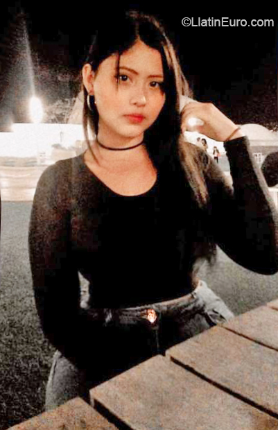 Date this funny Costa Rica girl Ana Carolina from San Jose CR475