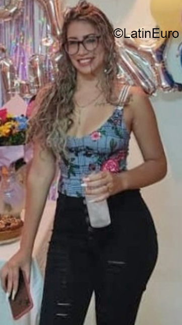 Date this sultry Venezuela girl Fabiola from Caracas VE4010