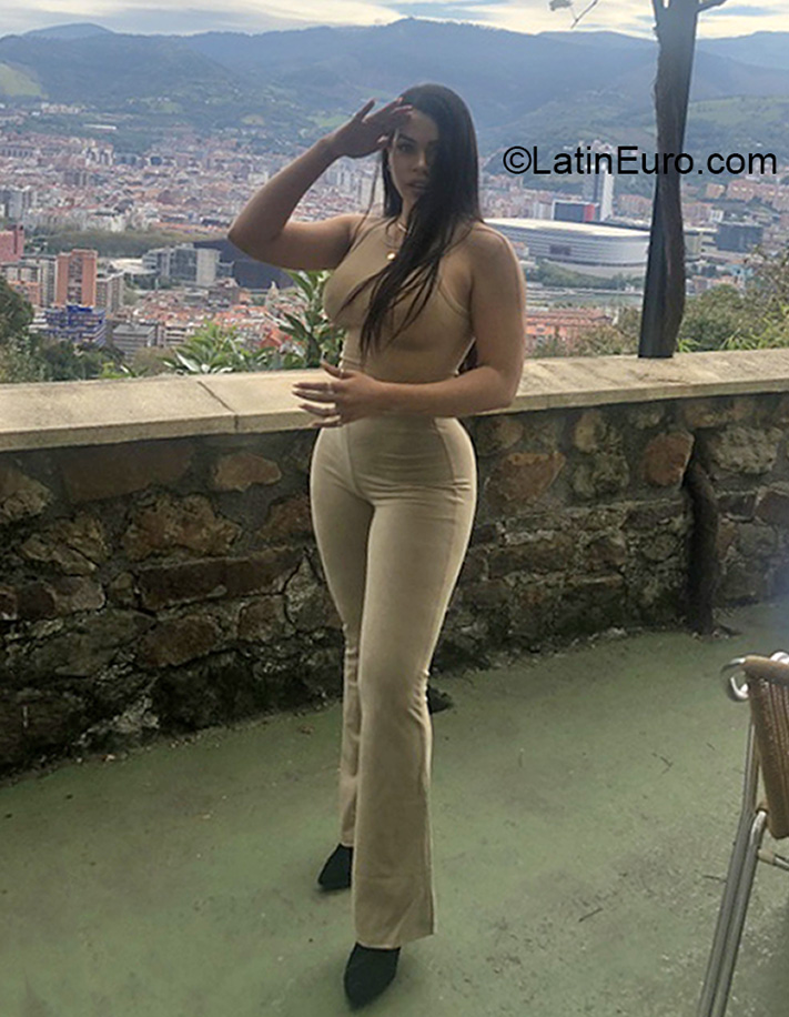 Date this stunning Colombia girl Angie from Medellin CO30677