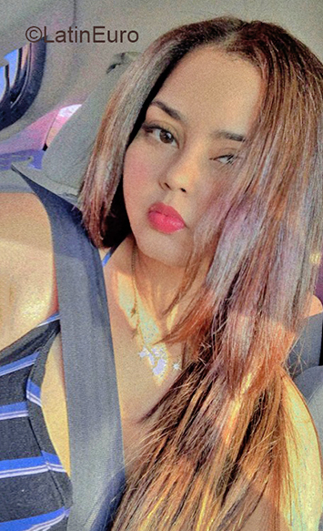 Date this delightful Dominican Republic girl Lia from Santo Domingo DO40139