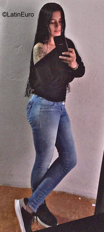 Date this stunning Colombia girl Karol from Mocoa CO30744