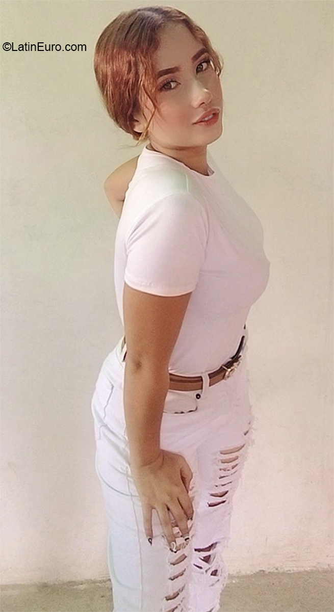 Date this sultry Venezuela girl Ruth from Barquisimeto VE4071