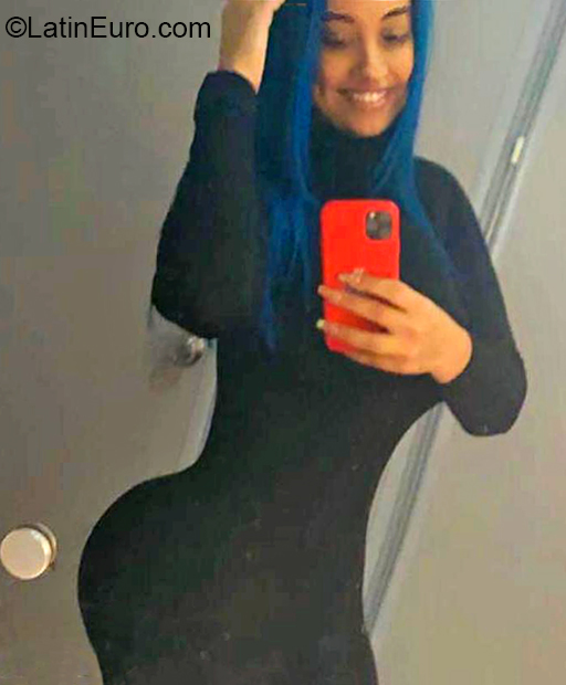 Date this young Dominican Republic girl Ana from Santiago DO40231