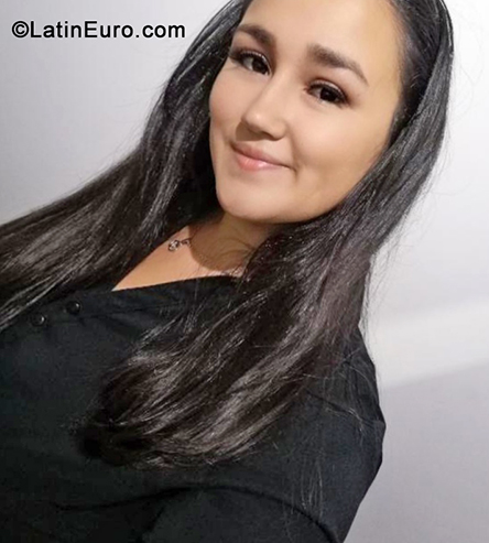 Date this hard body Costa Rica girl Cristina from Alajuela CR487