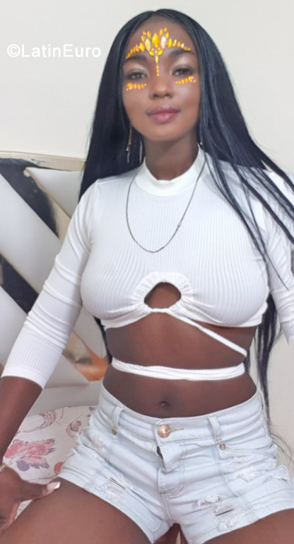 Date this athletic Colombia girl Nina from Cali CO30937