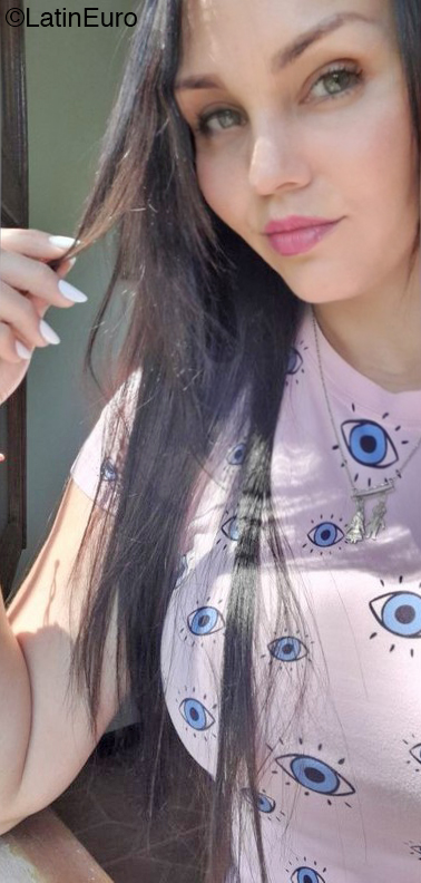 Date this georgeous Venezuela girl Lorena from Valera VE4089