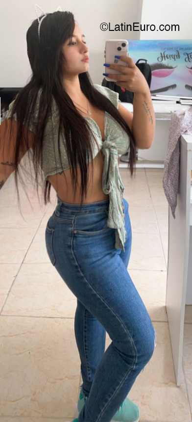 Date this athletic Colombia girl Heidy from Cali CO31487