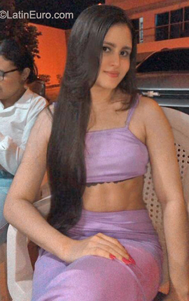 Date this exotic Colombia girl Maria from Colombia CO30994
