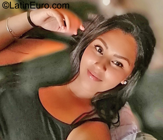 Date this happy Chile girl Susa from Santiago CL294