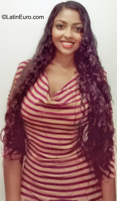 Date this lovely Mexico girl Mara from La Paz MX2500