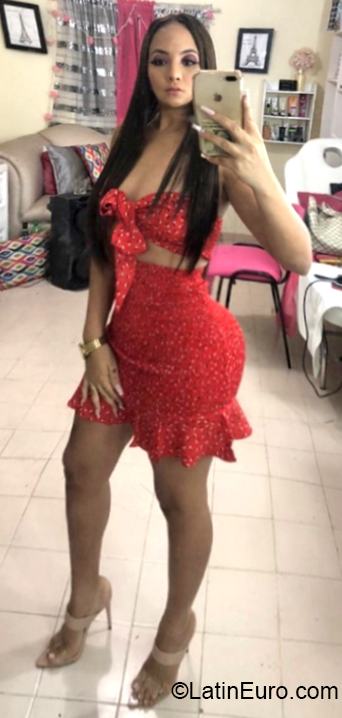 Date this young Dominican Republic girl Zara from Santiago DO40323