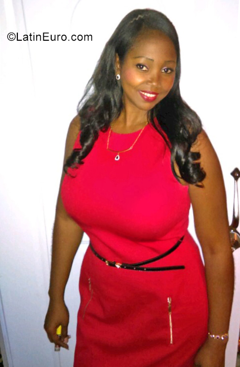 Date this sultry Dominican Republic girl Emilia cristina from San Cristobal DO40361